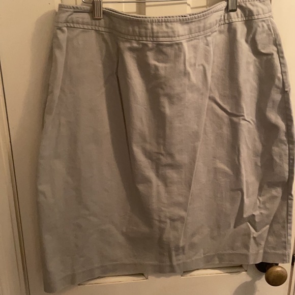 Play brand khaki front zip skirt - Picture 2 of 7